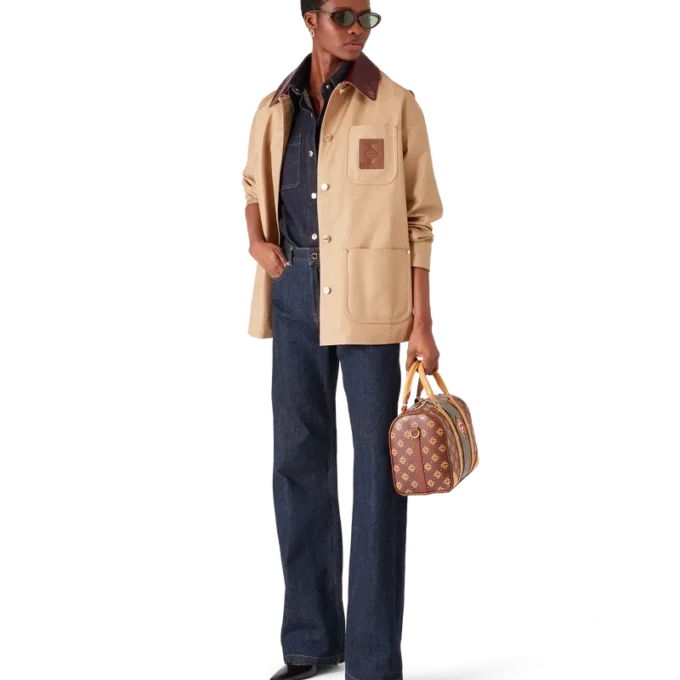 Beigefarbene Arbeitsjacke Beigefarbene Arbeitsjacke