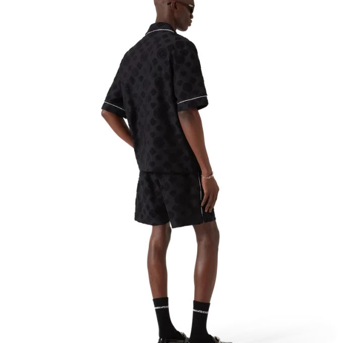 Frottee-Monogramm-Hemd mit kurzen Shorts Frottee-Monogramm-Hemd mit kurzen Shorts