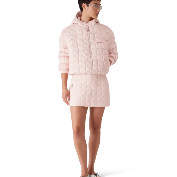 Gesteppter Minirock aus Nylon Gesteppter Minirock aus Nylon