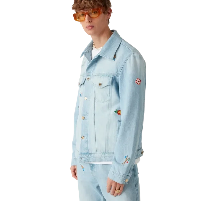 Jeansjacke mit gesticktem Motiv Jeansjacke mit gesticktem Motiv