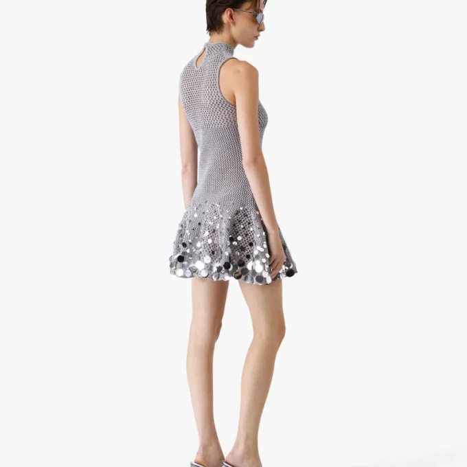 Silbernes Mini-Kleid mit Häkelspiegel