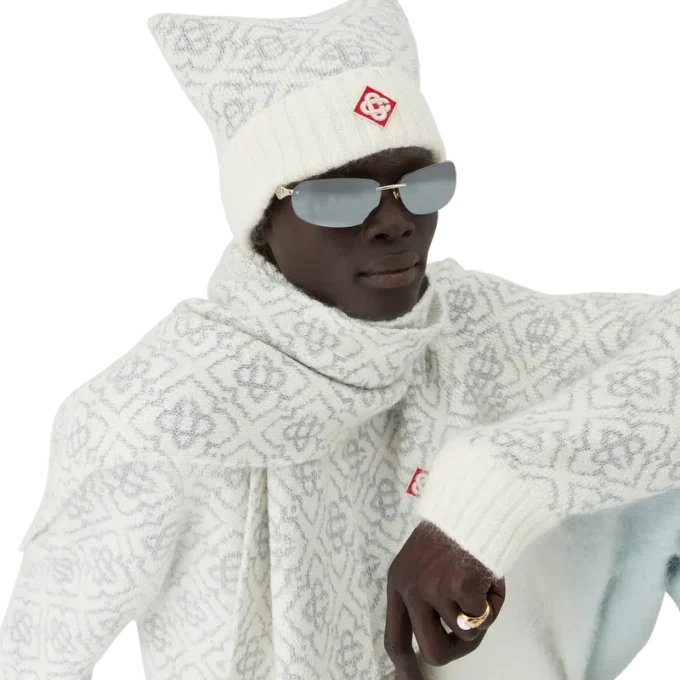 Ski-Mütze aus Mohair mit Monogramm