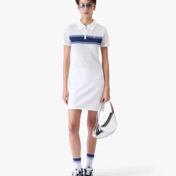 Weiß-blau gestreiftes Midi-Kleid aus Mesh