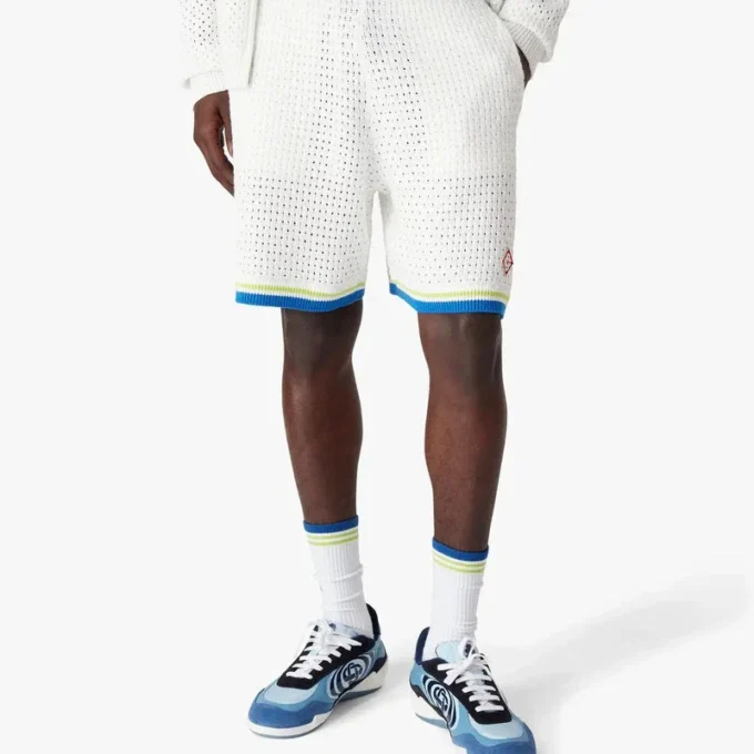 Weiß-blaue Häkel-Shorts