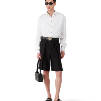 Weißes Baumwollhemd