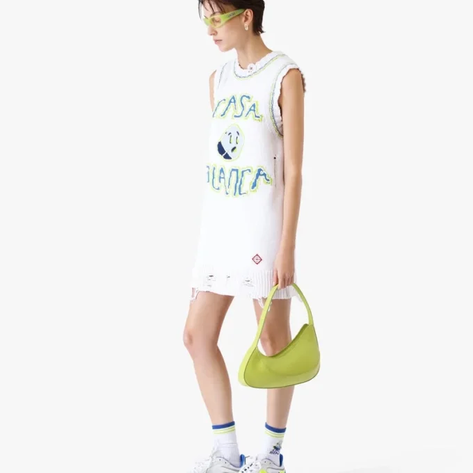 Weißes, handgestricktes Mini-Tank-Kleid Weißes, handgestricktes Mini-Tank-Kleid