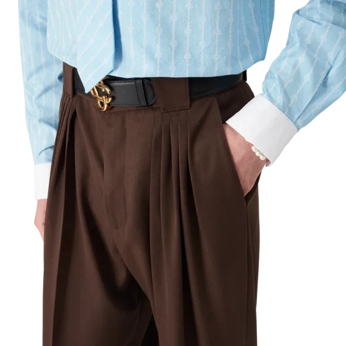 Wollhose mit fünf Bundfalten